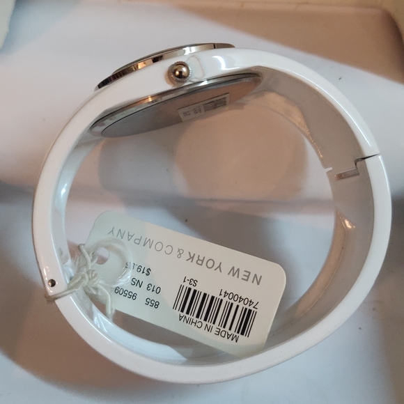 FIXED PRICE - New york & Co. Watch - Picture 7 of 13